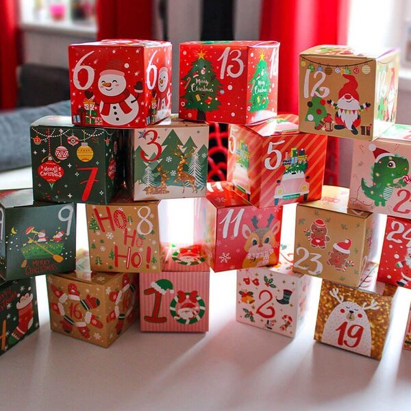 Adventní kalendář - plnitelné krabičky 24 ks