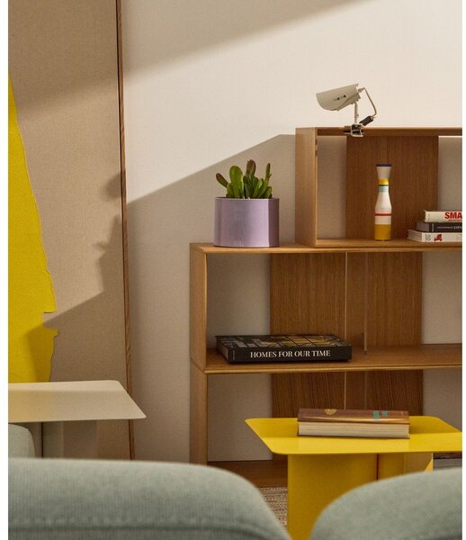 Světle šedá kovová stolní lampa s klipem (výška 16 cm) Jula – Kave Home