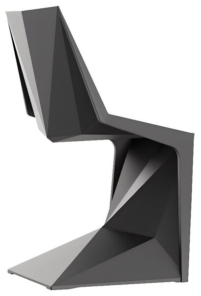 VONDOM Černá plastová jídelní židle VOXEL
