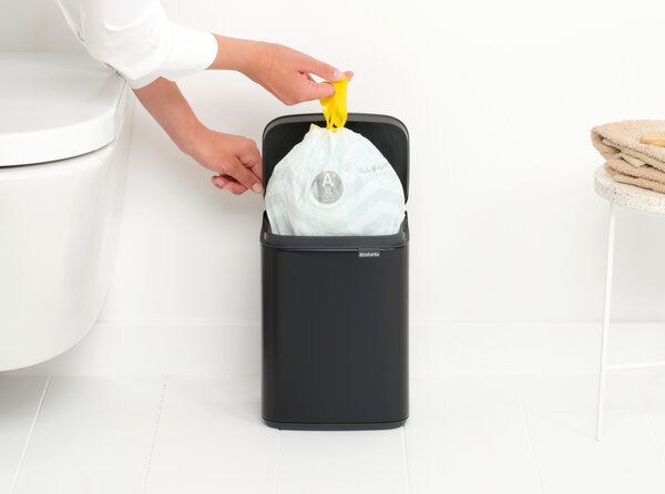 Brabantia Bo odpadkový koš 4 l černá 222481