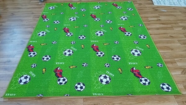 Dětský koberec fotbal řezaný z metráže