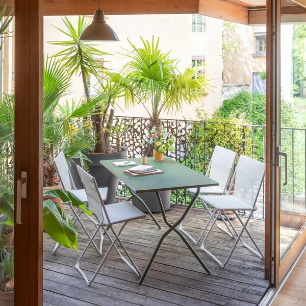 Skládací venkovní stůl Lafuma BALCONY II zelená Moss – 120×70 cm