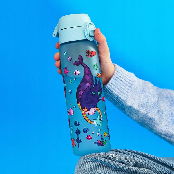Láhev Na Pití na vodu Ion8 mořské panny 500 ml modrá