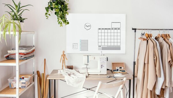 Magnetická tabule SLIMboard bezrámová smazatelná za sucha 90x60 cm,PME90x60