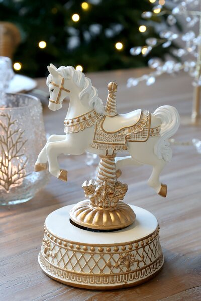 Krémová sntik hudební skříňka Noël s koníkem – 12*11*17,5 cm - Chic Antique