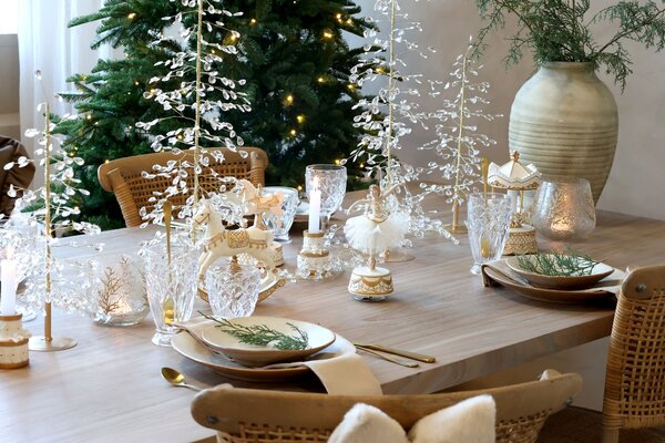 Krémová sntik hudební skříňka Noël s koníkem – 12*11*17,5 cm - Chic Antique