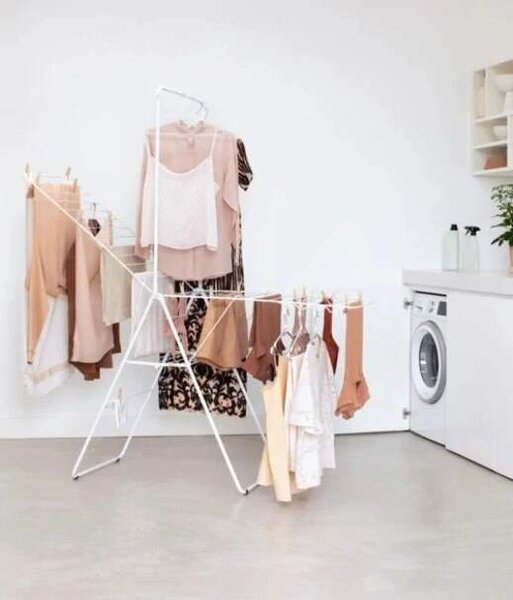Brabantia Sušák Hangon 25 m s věšákem, bílá