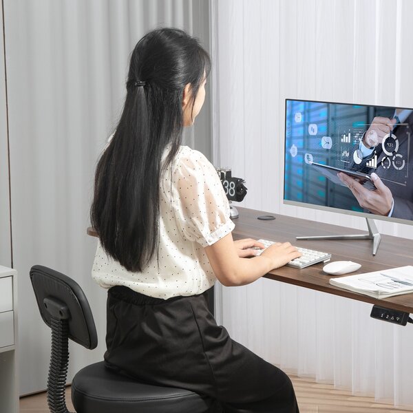 HOMCOM Ergonomická kancelářská židle s nastavitelným nožním kroužkem, bez područek, výškově nastavitelná otočná židle v černé PU kůži | Aosom