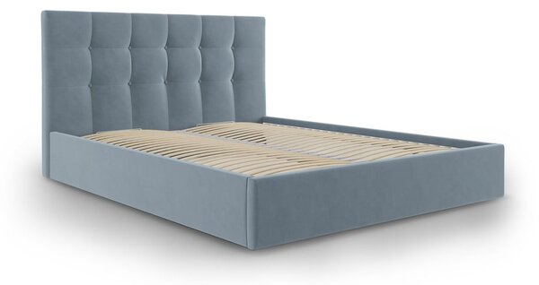 Světle modrá čalouněná dvoulůžková postel s úložným prostorem s roštem 140x200 cm Nerin – Mazzini Beds