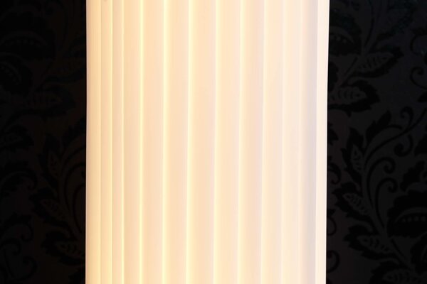 Stojanová lampa Parlor bílá