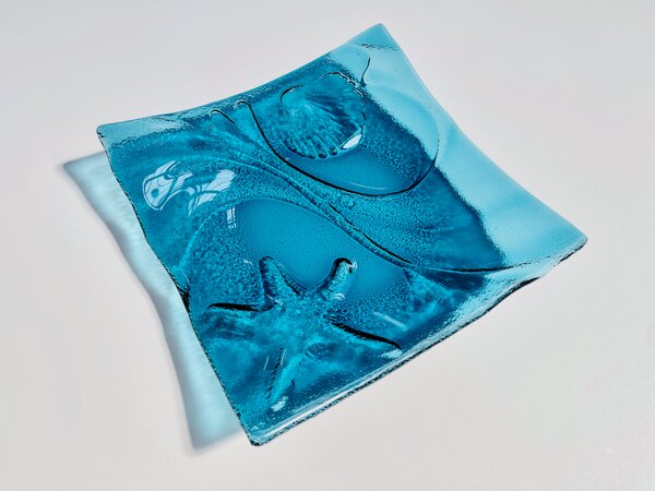 OCEAN designový skleněný čtvercový talíř 25 x 25 cm modré sklo
