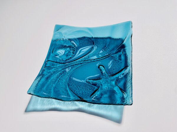 OCEAN designový skleněný čtvercový talíř 25 x 25 cm modré sklo