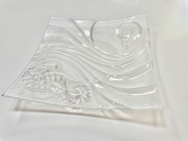OCEAN designový skleněný čtvercový talíř 30x30 cm čiré sklo