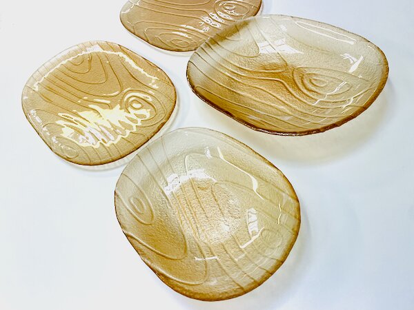 LUNOR skleněná strukturovaná mísa 30 x 23 cm dekorovaná metalickou barvou v odstínu champagne
