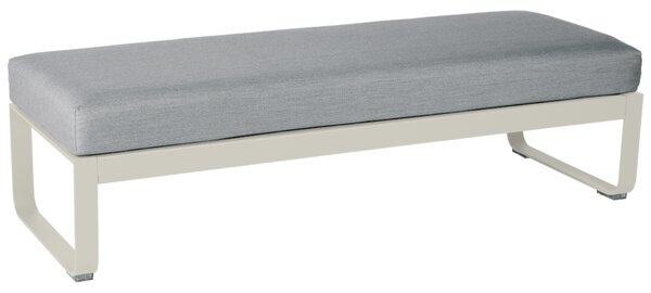 Šedá čalouněná lavice Fermob Bellevie 148 cm se světle šedou podnoží