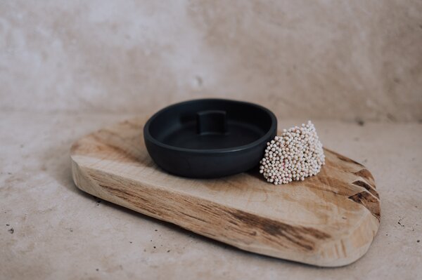 VOJA HOME Vykuřovací miska pro palo santo a vonné tyčinky Barva: Černá