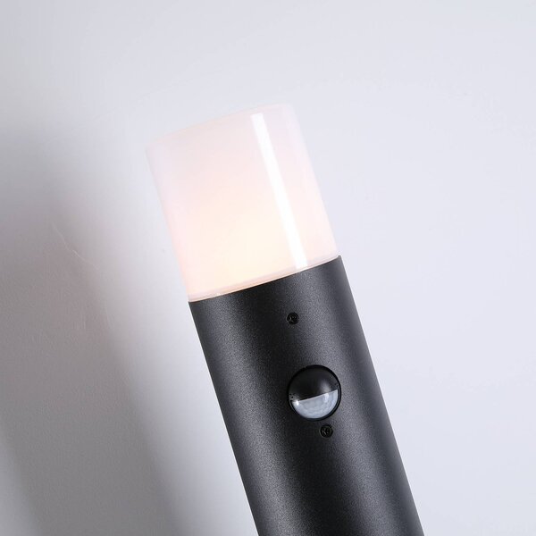 Searchlight Osvětlení cesty Cannes, výška 80 cm, černé, kovové, se senzorem, Černá, Hliník, Moderní
