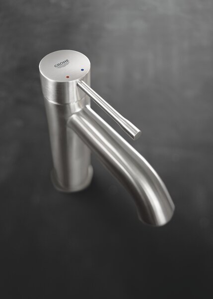 Grohe Essence umyvadlová baterie stojící SuperSteel 23589DC1
