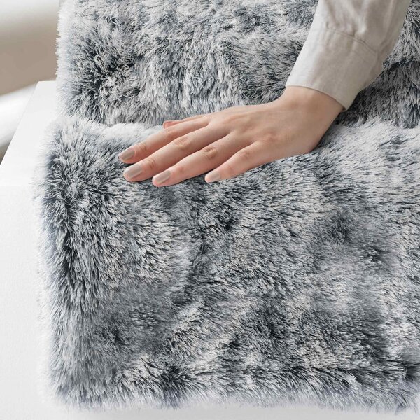 Šedá deka z umělé kožešiny 180x220 cm Antartic – douceur d'intérieur