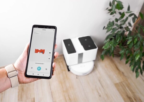 Concept VR4050-Chytrý robotický vysavač s mopem 2v1 OPTIMUS 5200 mAh bílá