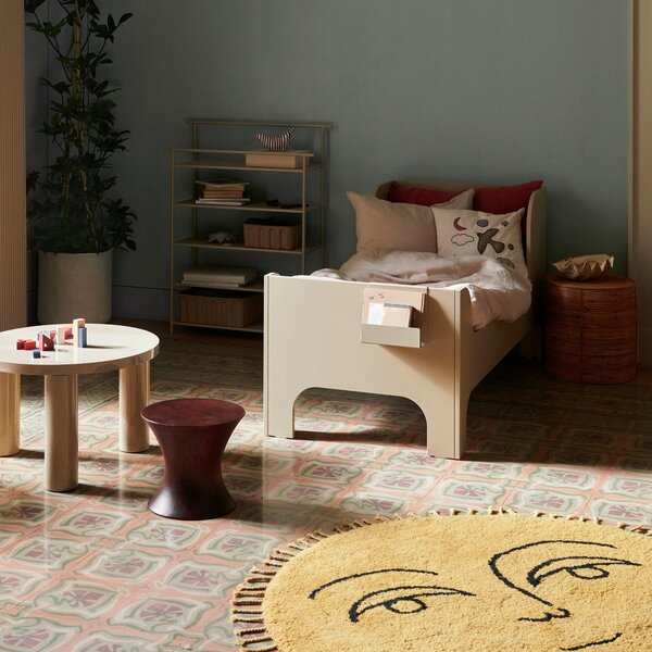 FERM LIVING Dětská postel Sill Junior, Cashmere