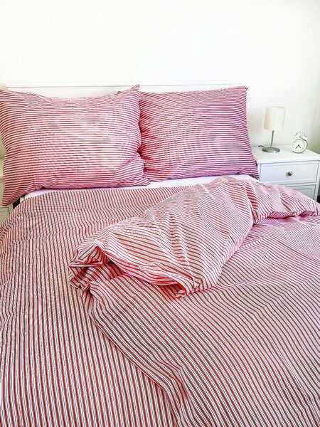 Bavlněné povlečení Pruhy červené Zapínání: knoflík, Velikost polštáře: 70x90, Velikost přikrývky: 140x200