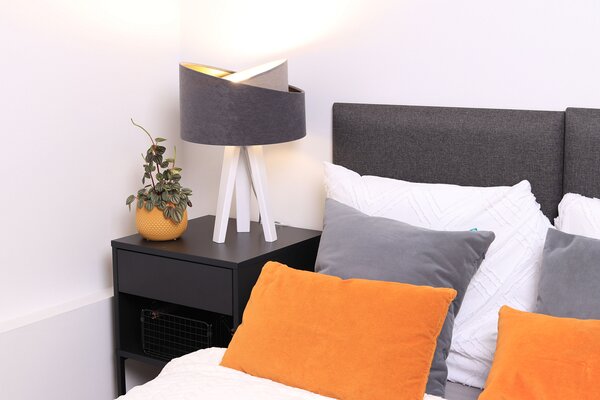 BPS koncept Stolní lampa GALAXY stříbrná-zlatá, 1xE27, v. 45 cm Barva základny: Černé dřevo