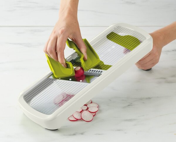 Kráječ na zeleninu Multi-Grip – Joseph Joseph
