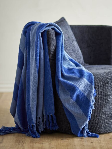 Přehoz z recyklované bavlny Frello Blue 130 × 160 cm