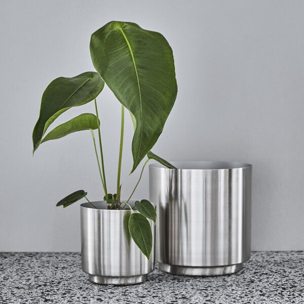 Kovový obal na květináč Bailey Silver Finish Menší
