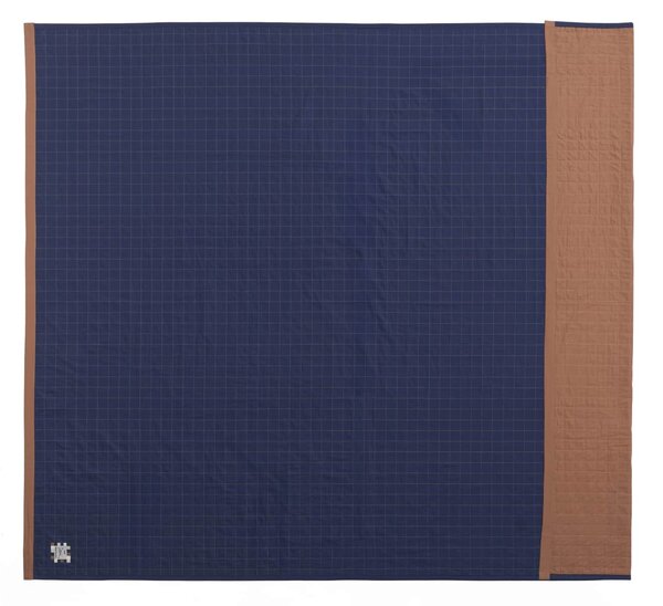 Prošívaný přehoz na postel Dori Midnight blue 245 × 195 cm
