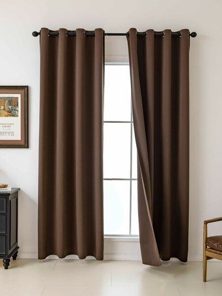 MK Lůžkoviny Blackout závěsy Elias tmavě hnědá – 140 × 160 cm (2 ks) - kroužky