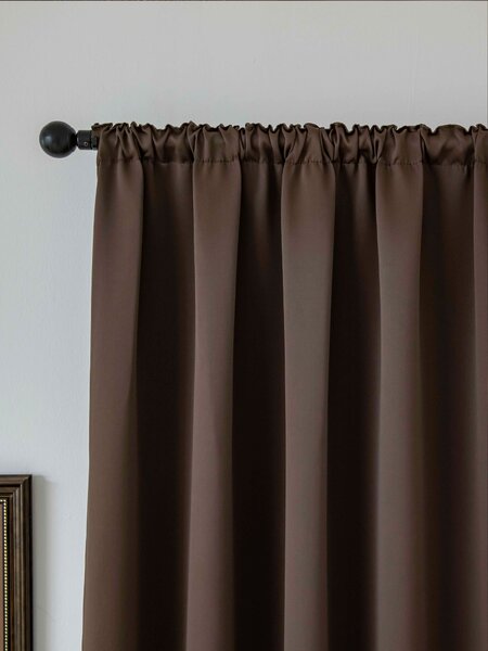 MK Lůžkoviny Blackout závěsy Elias tmavě hnědá – 140 × 160 cm (2 ks) - řasící stuha