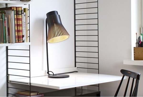 Petite 4620, Provedení bílá Secto Design