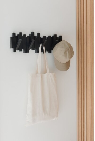 Černý plastový nástěnný věšák Sticks – Umbra