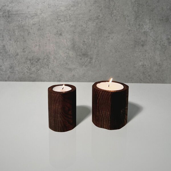 Wooden Mooden Zajímavé a minimalistické dřevěné svícny na čajové svíčky Velikost: Pro čajovou svíčku s průměrem do 40 mm, Materiál: Dub, Výška: 5 cm