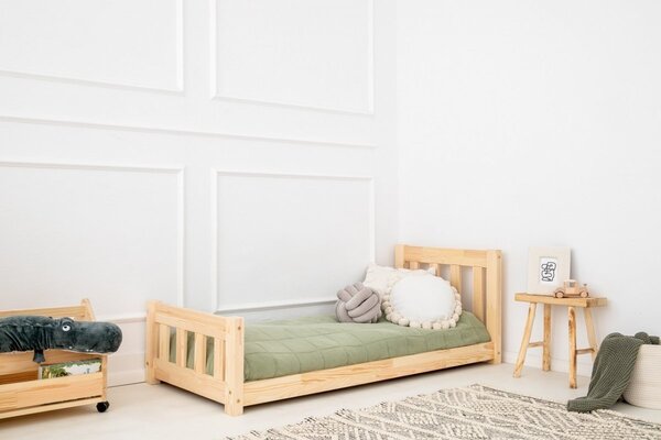 Domečková patrová dětská postel z masivního dřeva 90x200 cm v přírodní barvě Mila DMP Rozměr: 140x200 cm