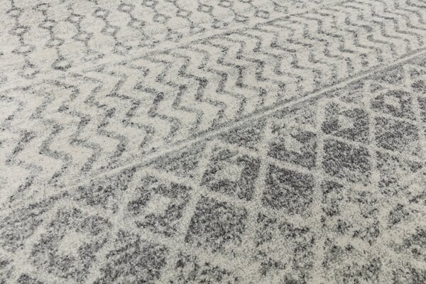 Tribeca Design Kusový koberec Dinamo Aztec Grey Rozměry: 120x170 cm