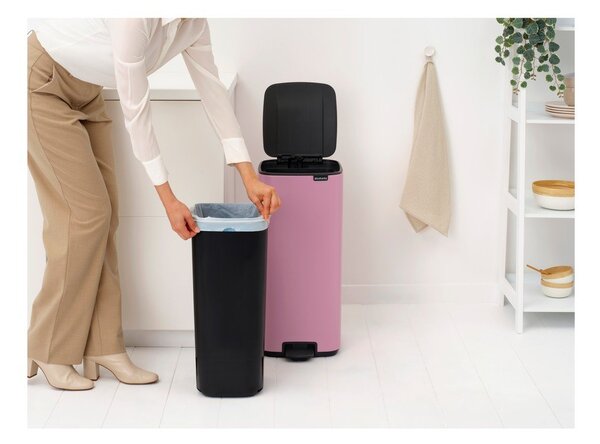 Růžový nášlapný ocelový odpadkový koš 30 l Bo – Brabantia
