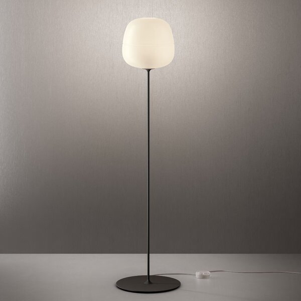 Quadrifoglio Group Afra, černá stojací lampa z opálového matného skla, 1xE27, výška 165cm