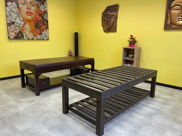Masivní dřevěný masážní stůl 200×90 cm, výška 65 cm