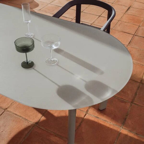Kave Home Zelená sklenička na koktejl Eluria 315 ml