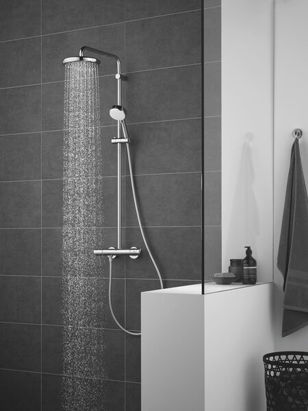 Grohe New Tempesta sprchová sada na stěnu s termostatem StarLight Chrome 27922001