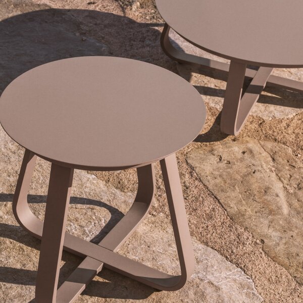Kave Home Béžový zahradní stolek Tamaris Ø 48 cm