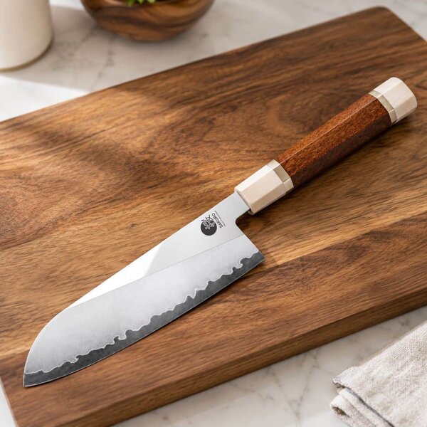 Santoku nůž z oceli PM204 SaKuRo Akatsuki 17,5 cm