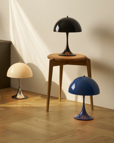 Louis Poulsen 5744173052 Bezdrátová lampa Panthella 250 v3, vínová