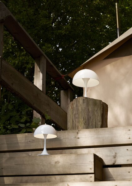 Louis Poulsen 5744173052 Bezdrátová lampa Panthella 250 v3, vínová