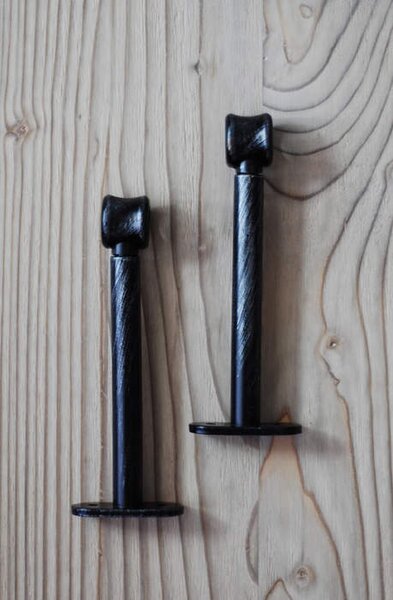 Kovová konzole jednoduchá -15 cm - černá