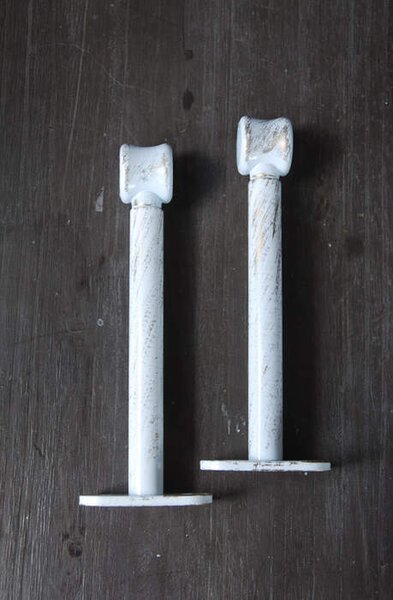 Kovová konzole jednoduchá -15 cm - bílá