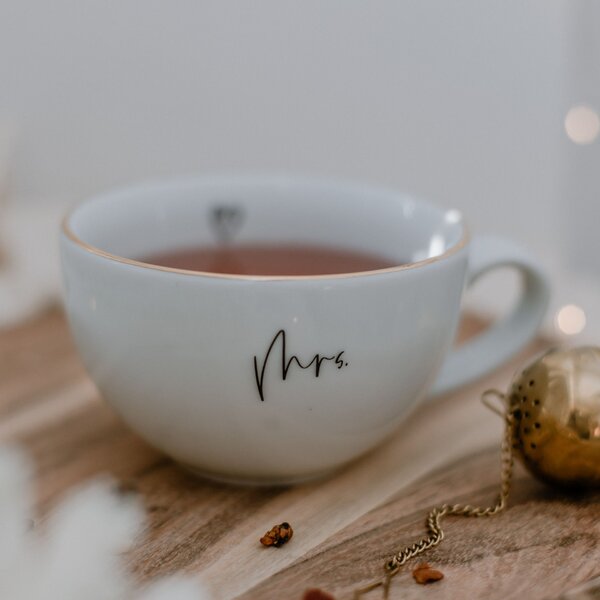 Porcelánový hrnek Mrs. 300 ml